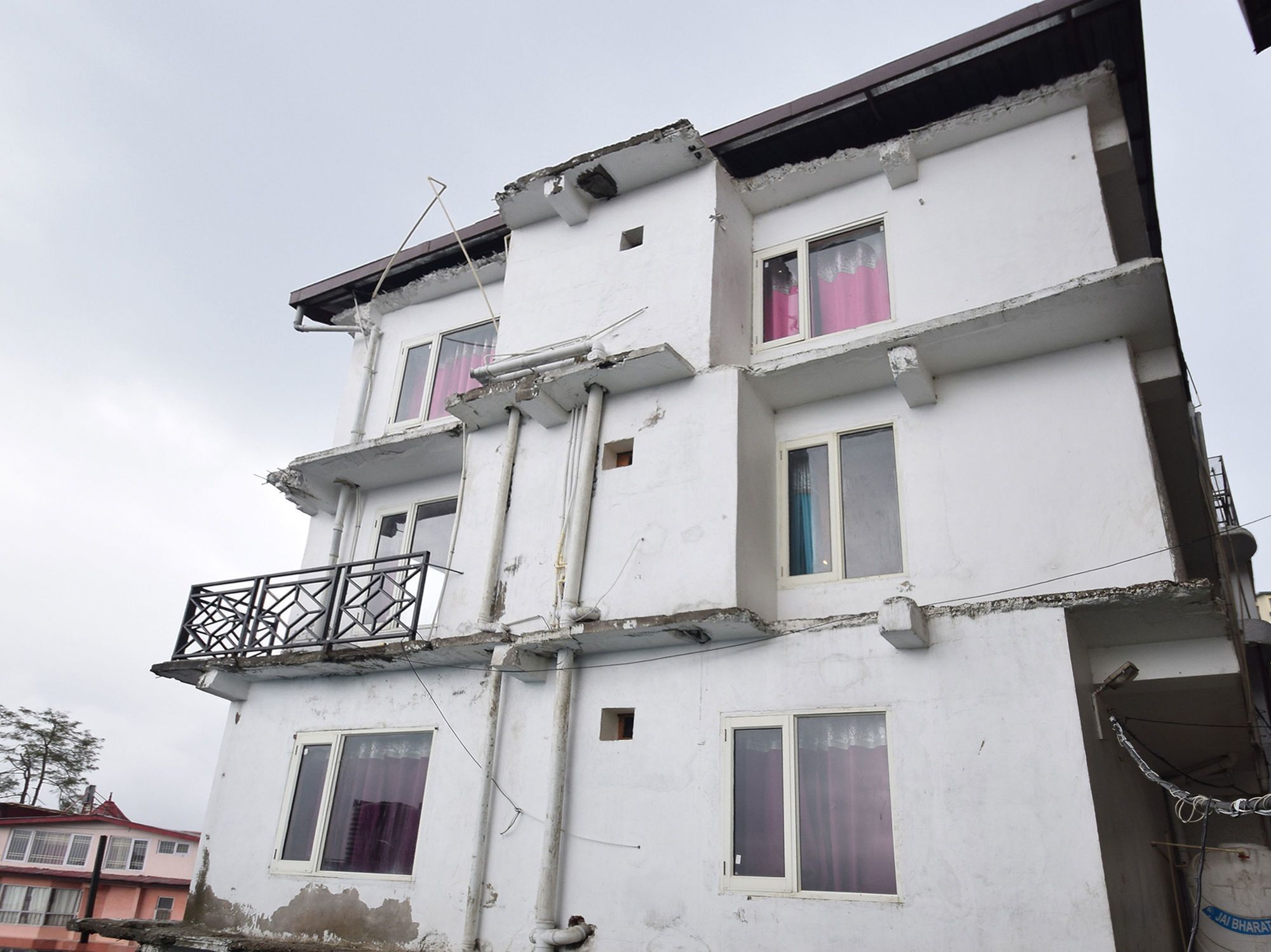 Oyo 8439 Hotel Howard Shimla Dış mekan fotoğraf